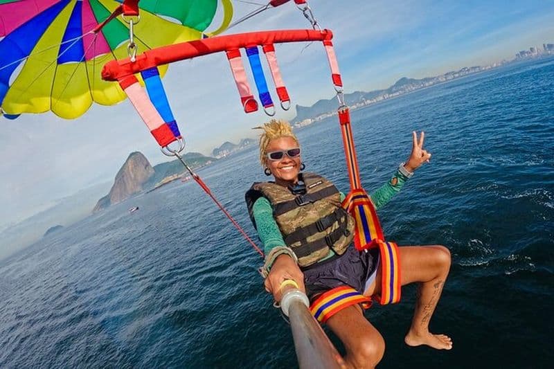 Expérience de parasailing à Rio de Janeiro