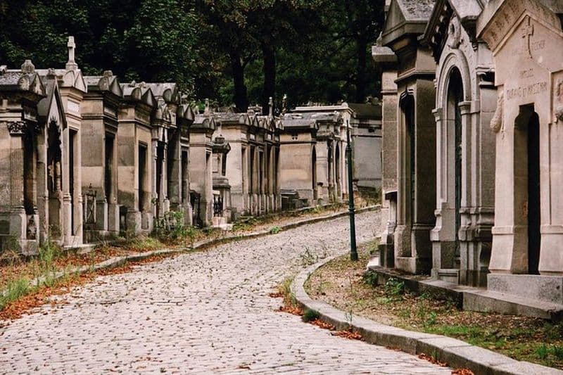 Visite guidée du cimetière du Père-Lachaise à Paris