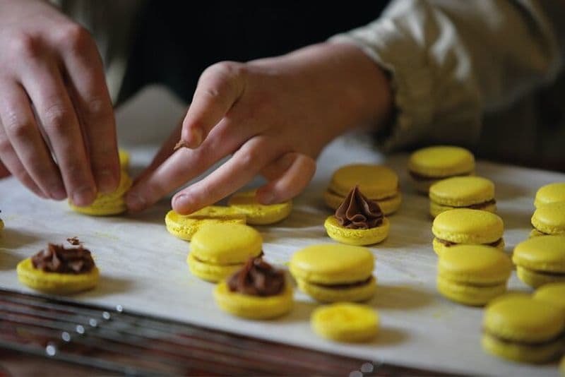 Billet Cours de cuisine de macarons à Paris en petit groupe
