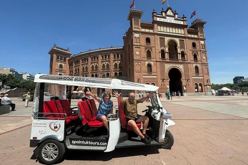 Visite guidée de 3 heures de Madrid en tuk tuk