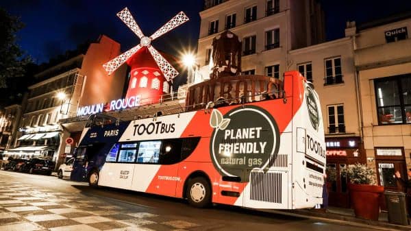 Bus touristique nocturne Toot de Paris