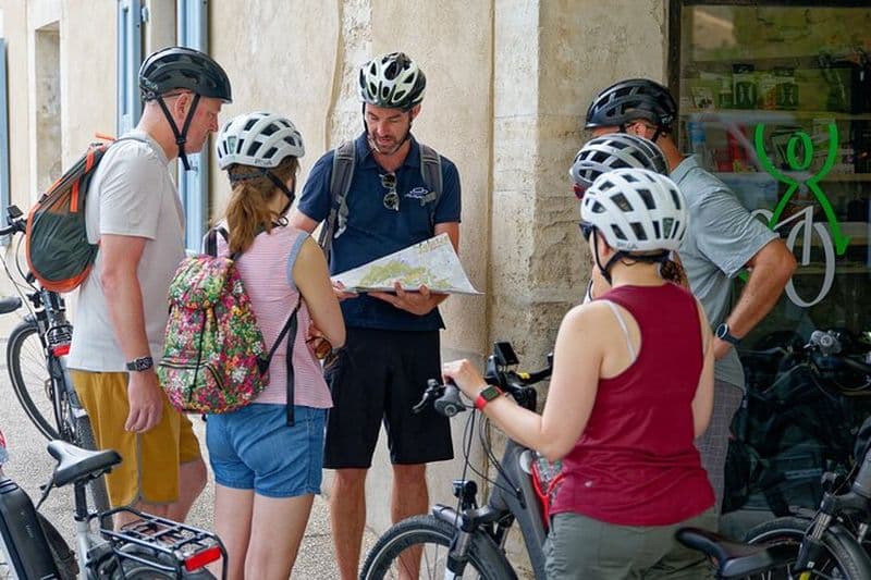 Tour d'une journée complète à vélo dans la région du Luberon depuis Avignon