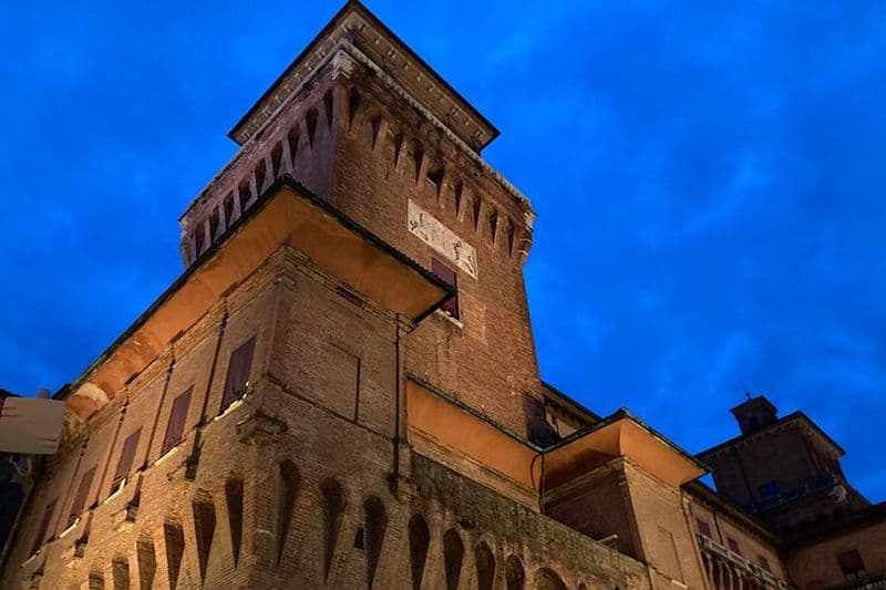 Visite privée nocturne de Ferrare