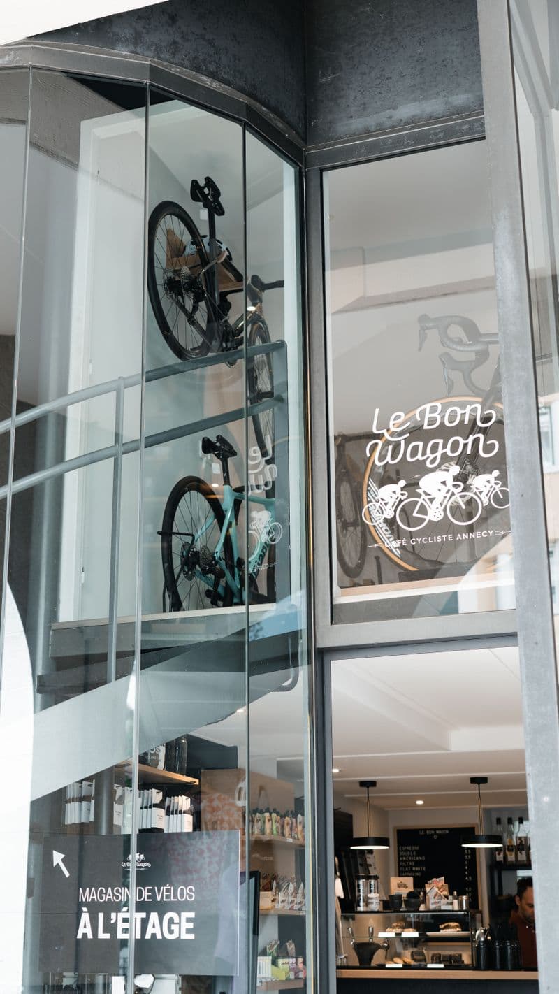 Location de vélos chez Le Bon Wagon Annecy