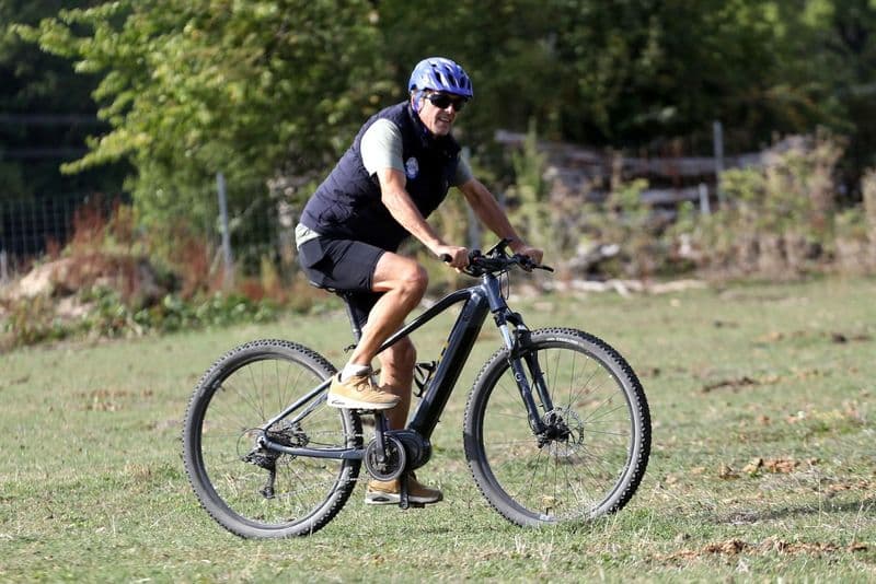 Location de vélos chez Cessy Vélos