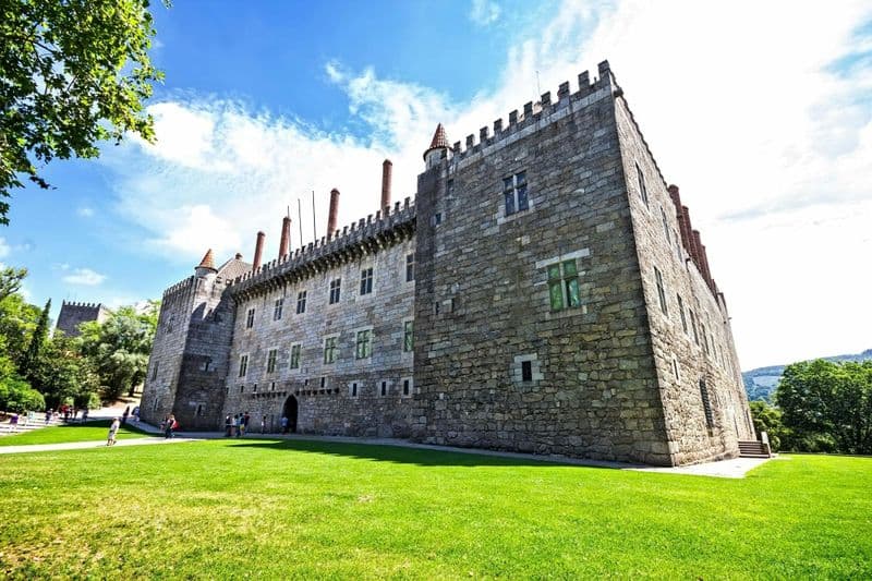 Skip-the-line ticket to Paço dos Duques de Bragança in Guimarães