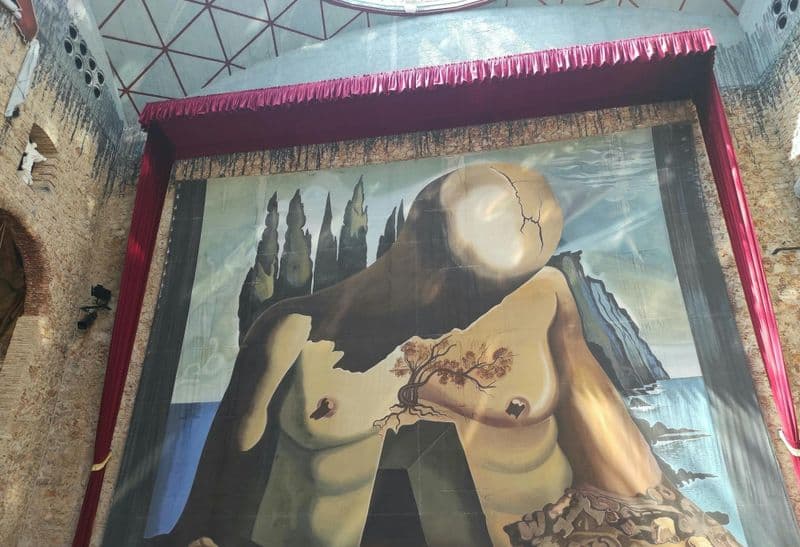 Visite guidée à pied de Figueres et du musée Dalí