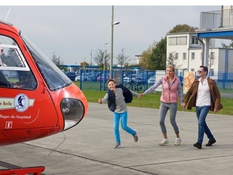 Visite guidée en hélicoptère de Berlin au départ de Strausberg