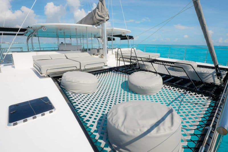 Billet Croisière en catamaran vers Isla Mujeres, beach club et brunch