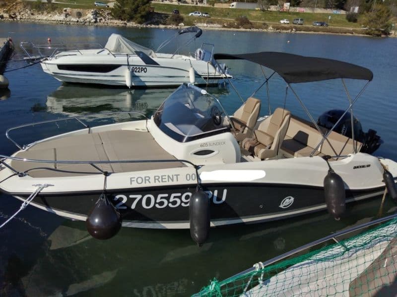 Quicksilver Activ 605 Sundeck Pack Sport (Motorboat)