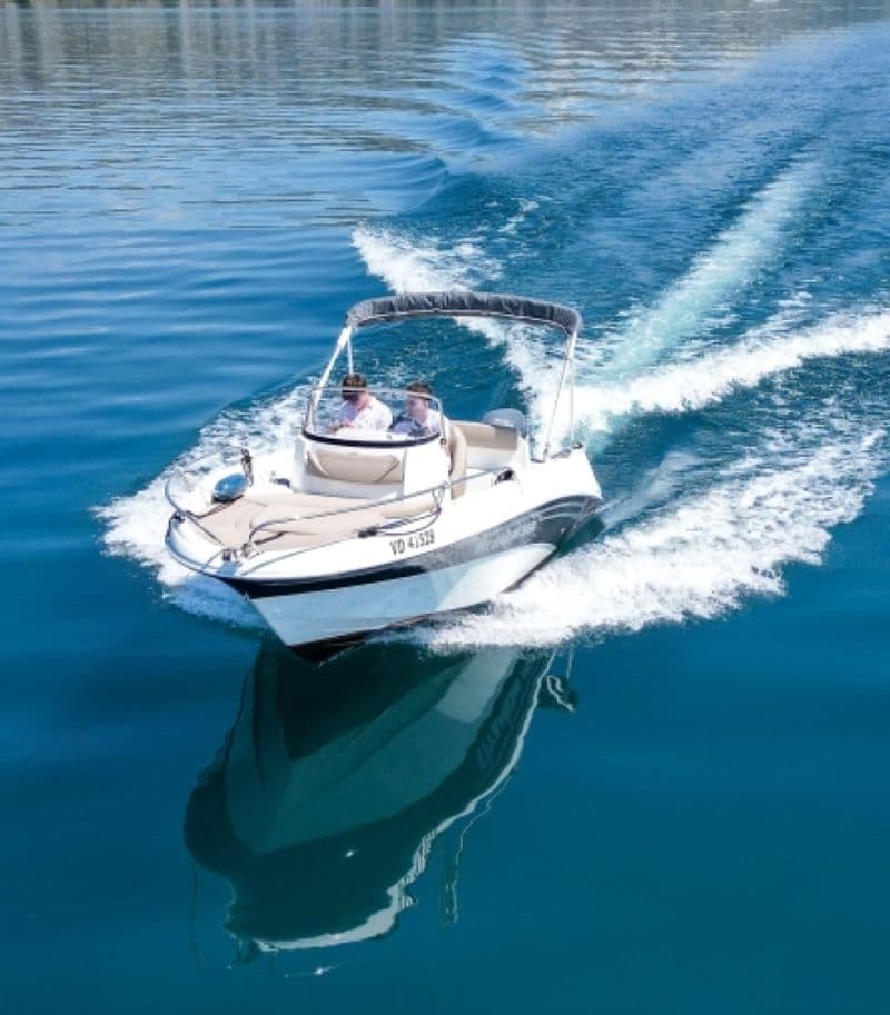 Titanium 560 Open (Motorboat)