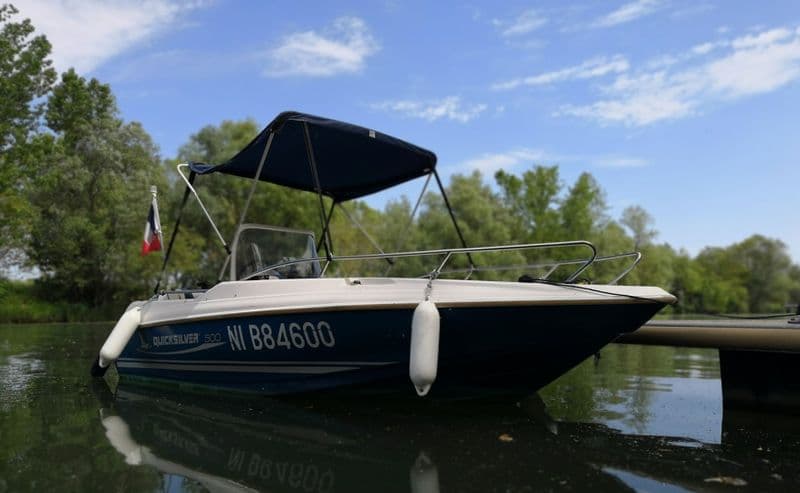 Quicksilver 500 Commander (Motorboat)