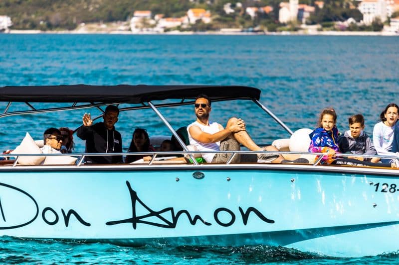 handmade Don Amon (Motorboat)