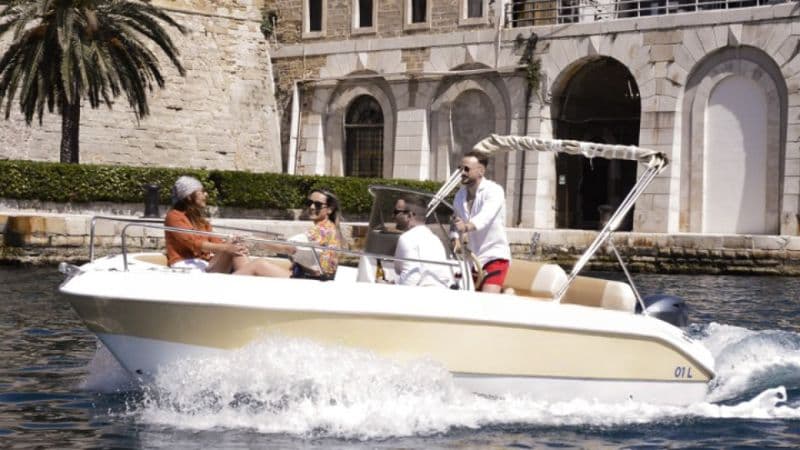 Mariel 560 (Motorboat)