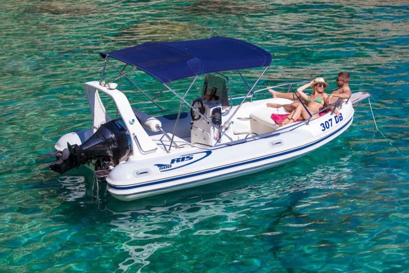 Salona Maestral 500 (Semi-rigid)