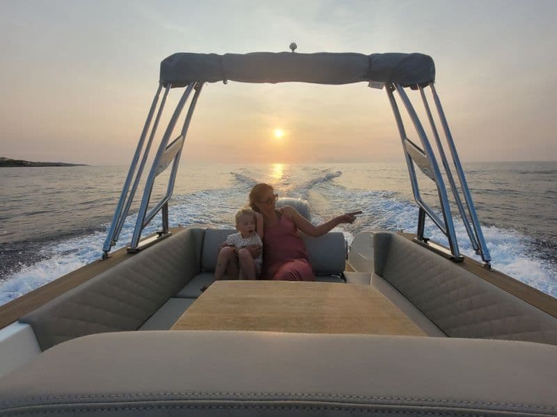 Capelli Tempest 775 (Semi-rigid)