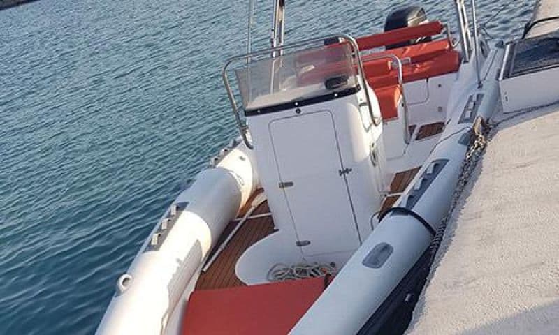 Location de bateau - B-Love (Semi-rigid)