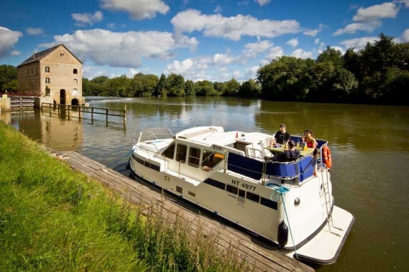 Classic Tarpon 32 (Barge)
