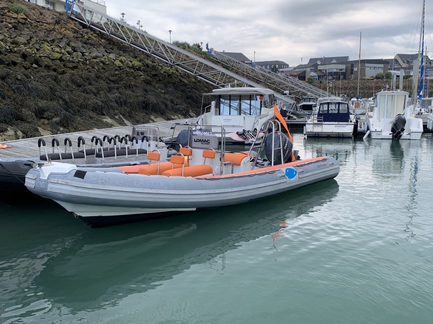 Lomac 760 Club (Semi-rigid)