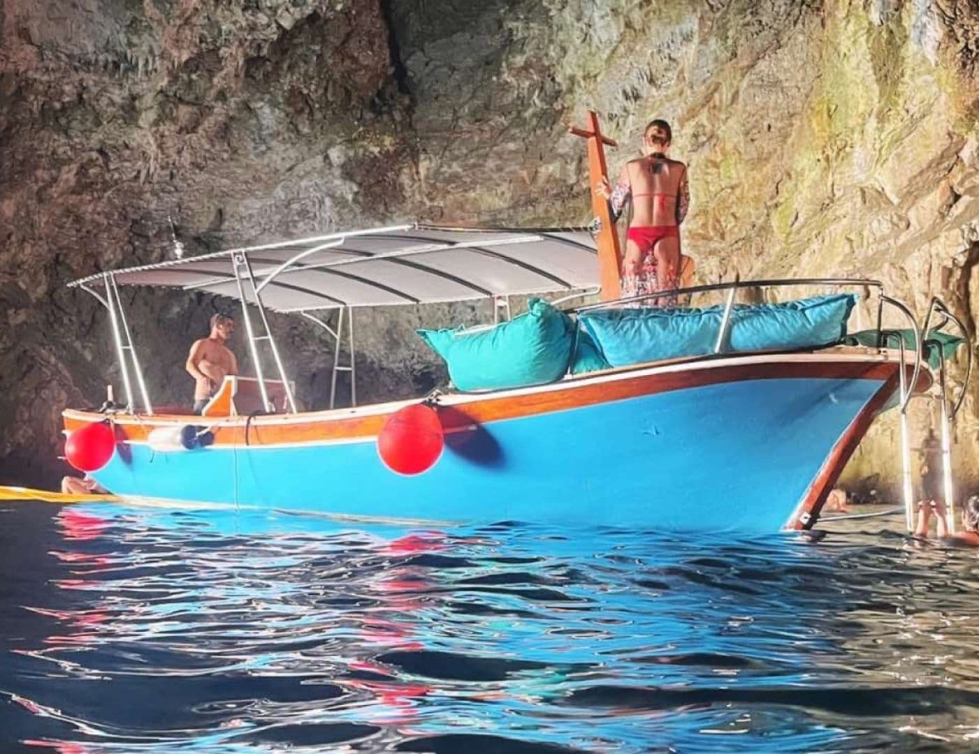 Elan GT6 (Motorboat)