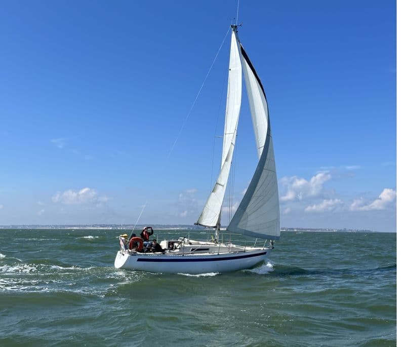 Bénéteau First 30 (Sailboat)