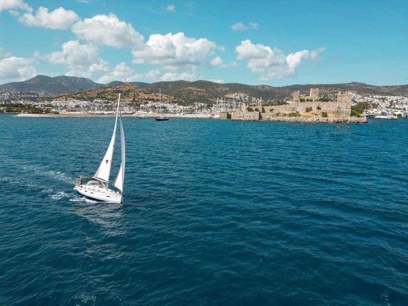 Bavaria Cruiser 40 (Sailboat)