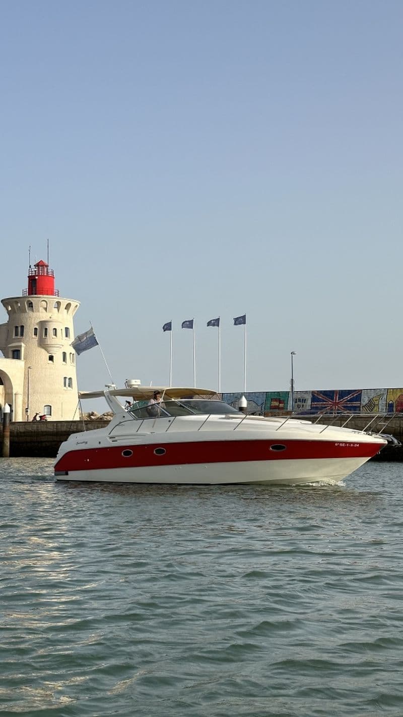 Bavaria 33 Sport (Motorboat)