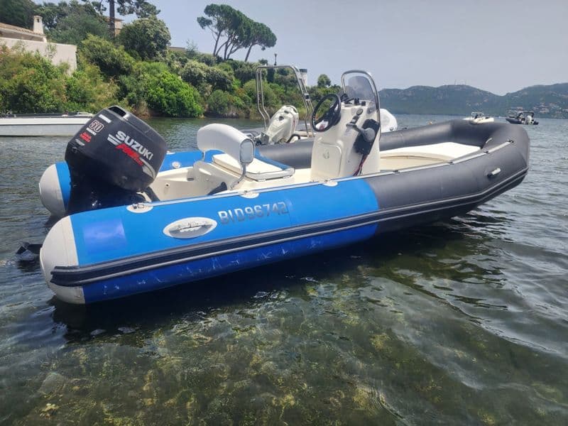 Billet Location de bateau - Zodiac Sundream (Semi-rigid)