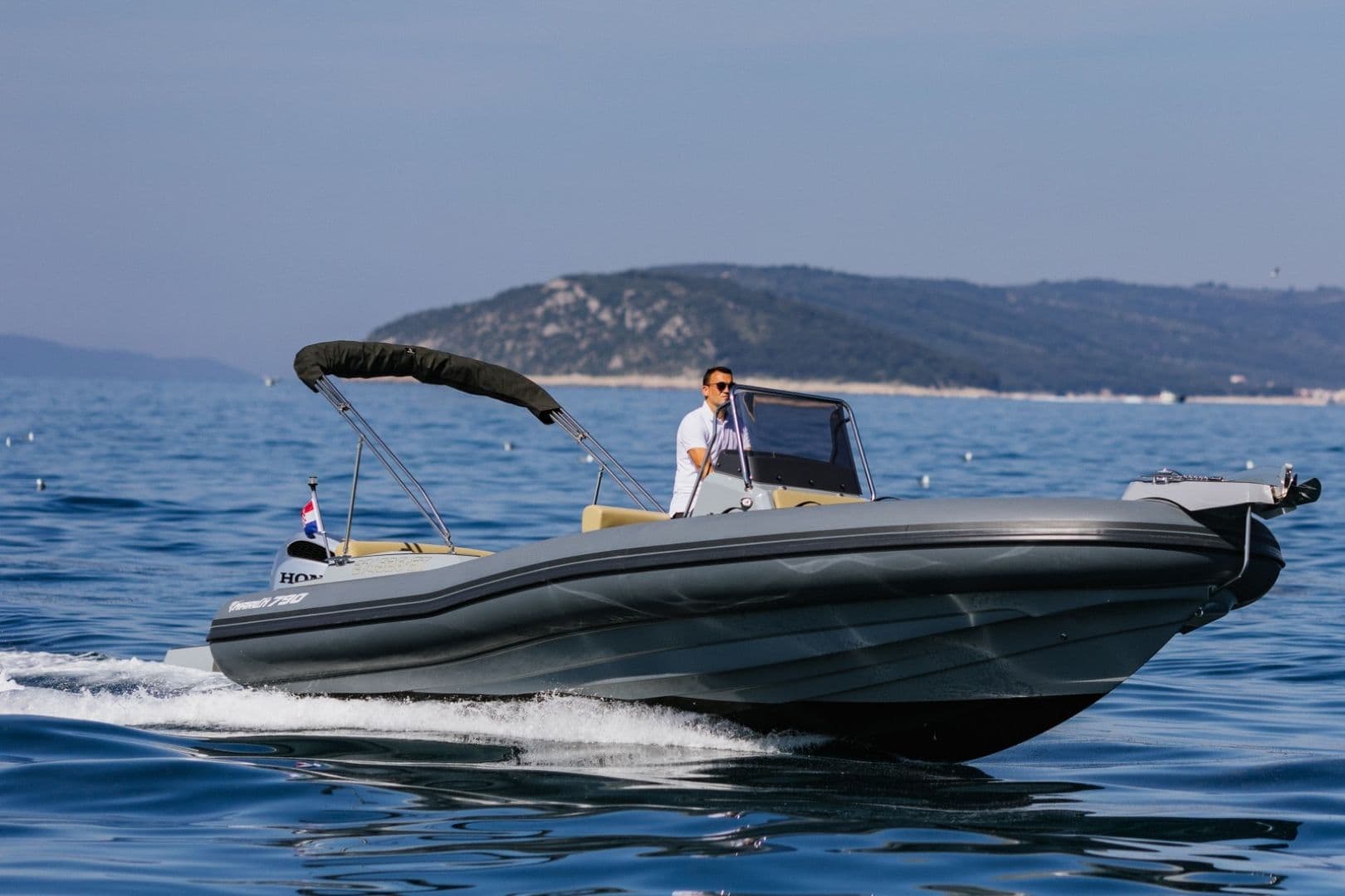 Marlin Boat Dynamic 790 (Semi-rigid)