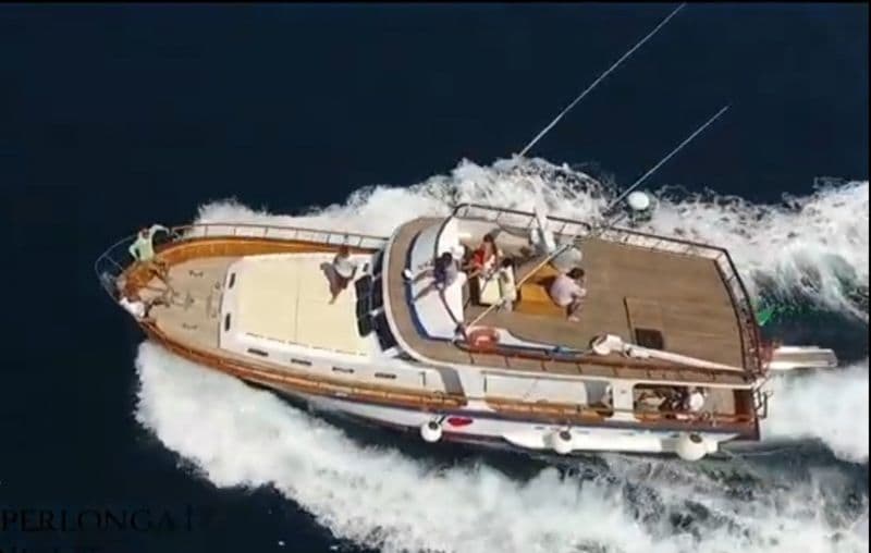 Comena Sadama  (Motorboat)