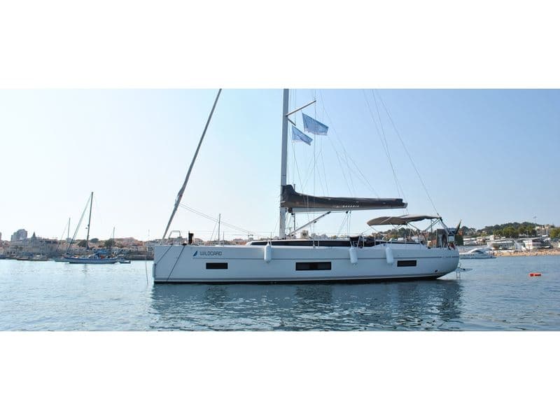 Bavaria C45 (Sailboat)