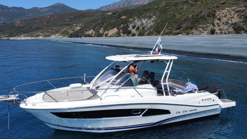 Jeanneau Cap Camarat 9.0 WA (Motorboat)