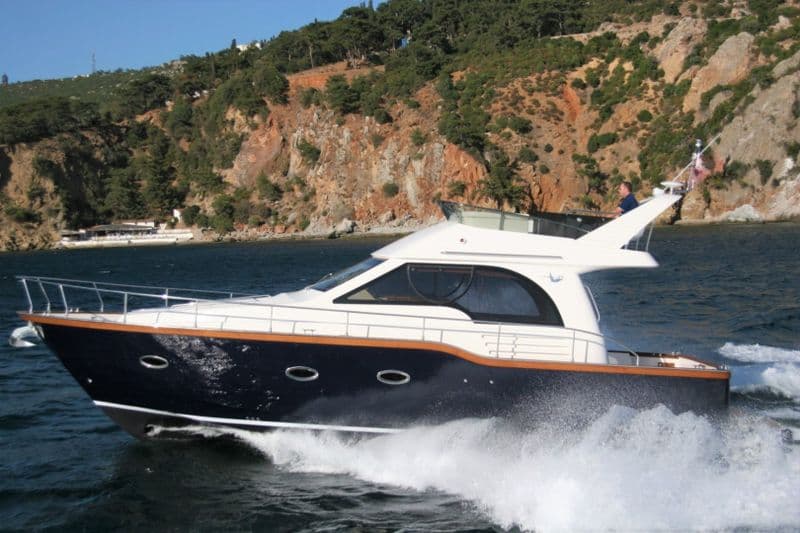 Viking Marine 450 Fly (Motorboat)