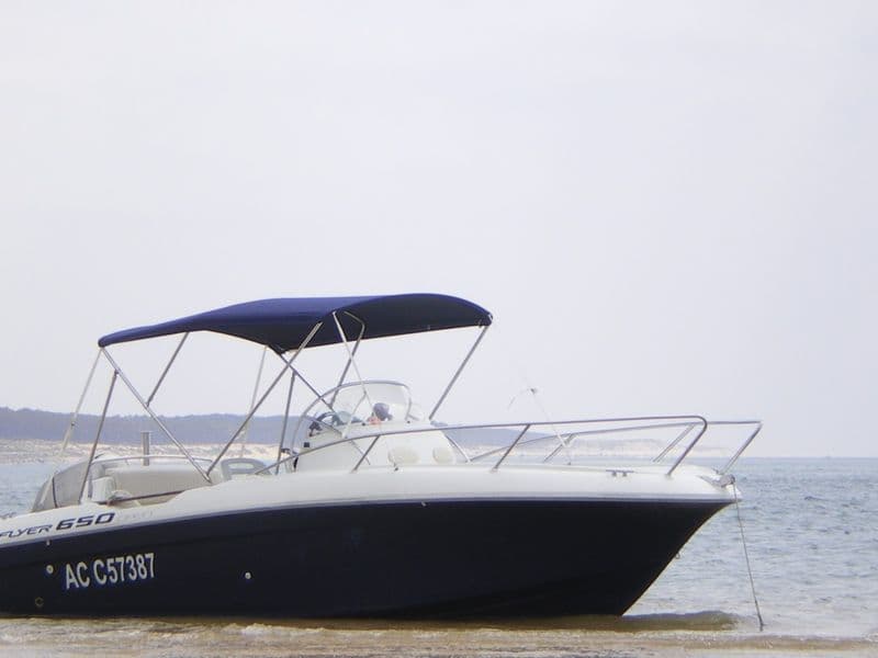 Bénéteau Flyer 650 (Motorboat)