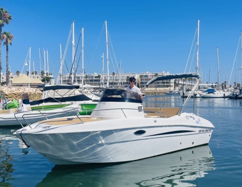 Astilux Ax 600 Sd (Motorboat)