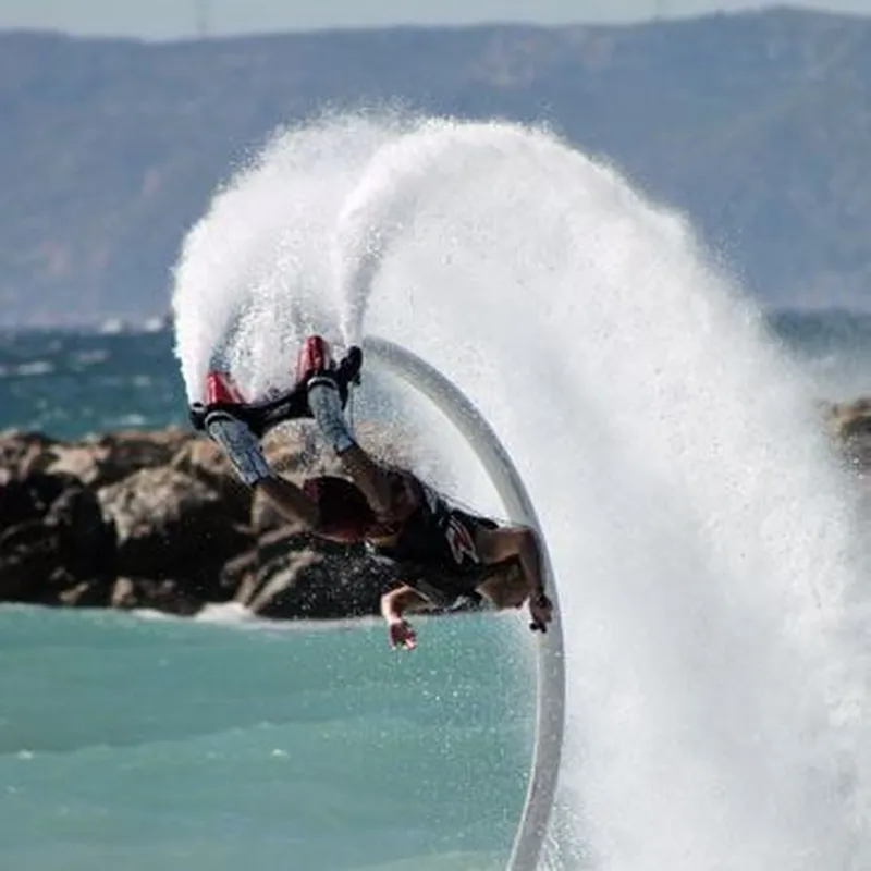 Initiation au Flyboard à Étretat en Normandie