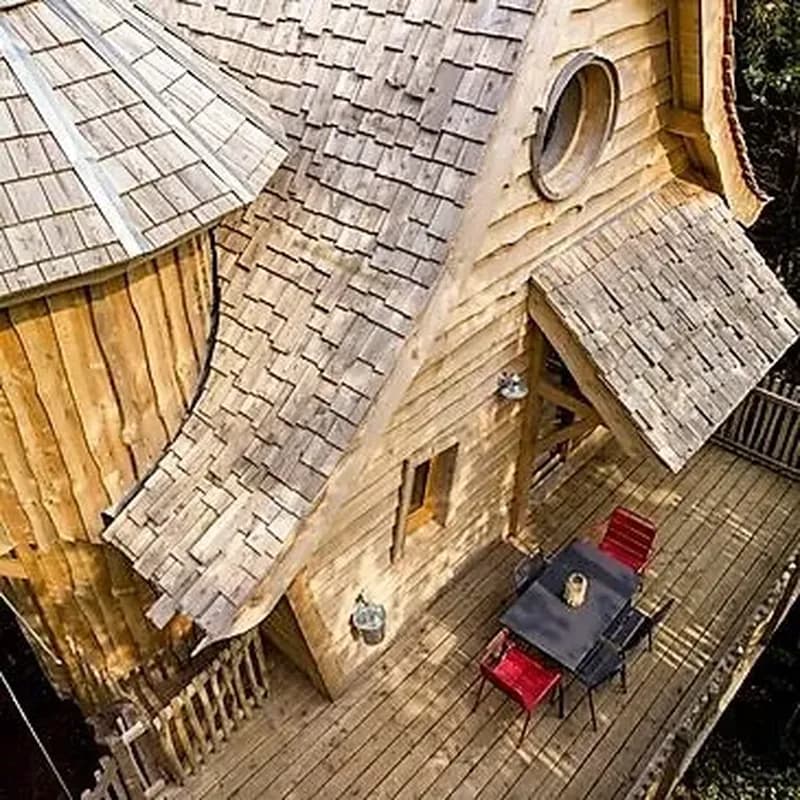 Cabane dans les arbres avec Spa près de Dijon