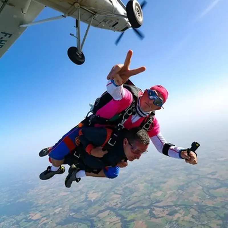 Saut en Parachute à Dinan