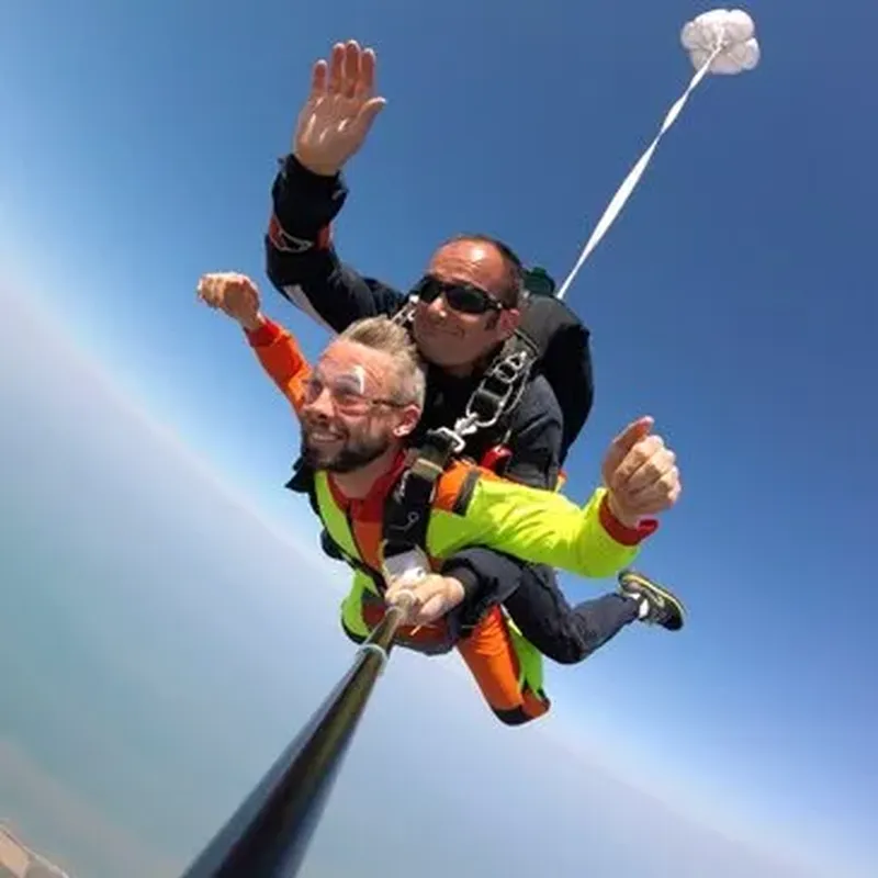 Saut en Parachute Tandem près de Deauville