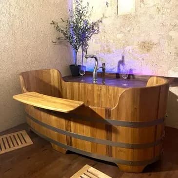 Spa au Vin et Massage à Bordeaux