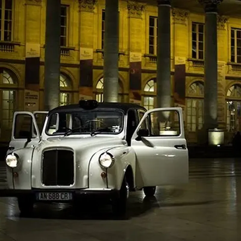 Balade Nocturne en Taxi Anglais à Bordeaux