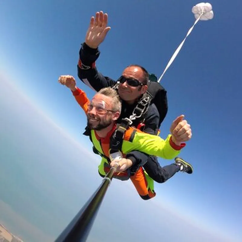 Saut en Parachute Tandem près d'Etretat