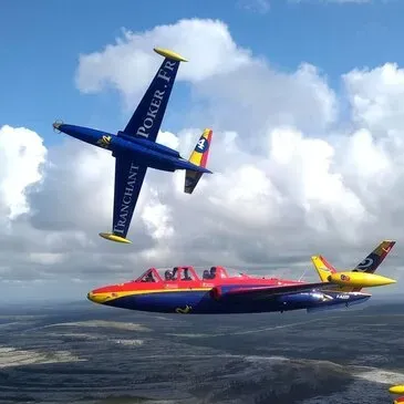 Vol en Avion de Chasse en Patrouille à Orléans