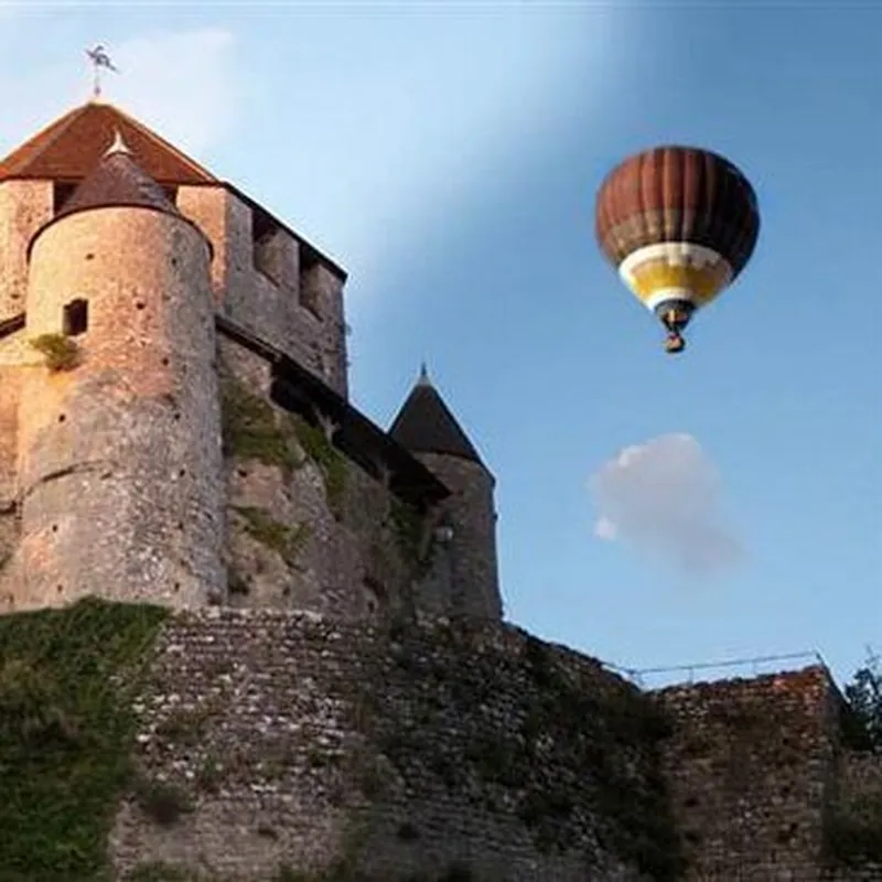 Vol en Montgolfière à Provins