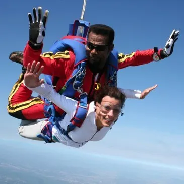 Saut en Parachute Tandem près de Mâcon