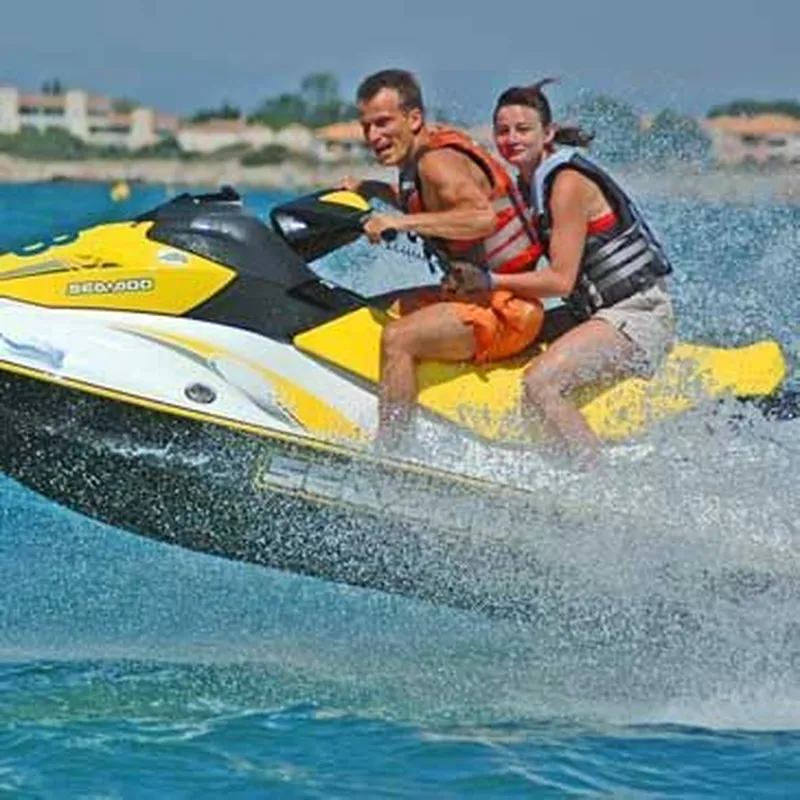 Randonnée en Jet Ski à Vendres près de Valras Plage