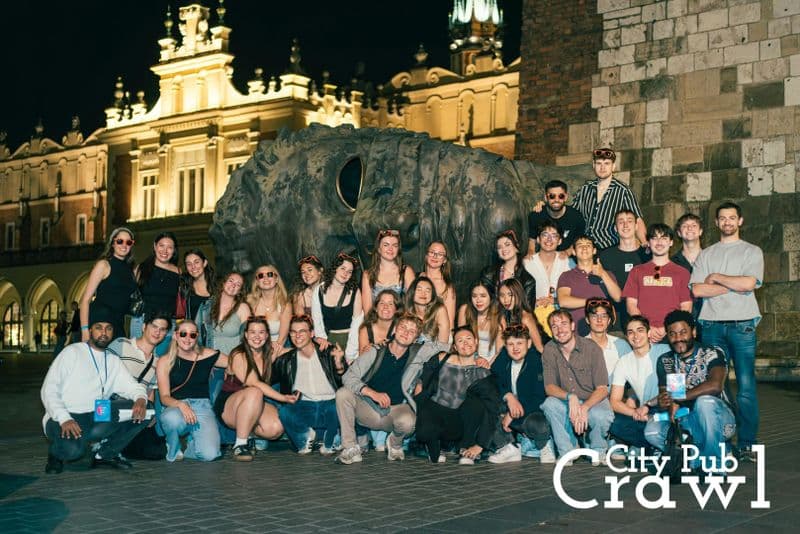 City Pub Crawl Krakow : Open Bar, entrée VIP, shots de bienvenue