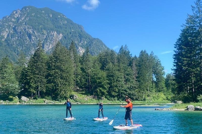 Stand up paddle d'une demi-journée sur le lac Predil