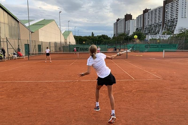 Jouez au tennis super amical à Vienne