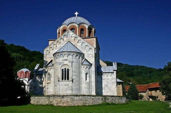 Monastère de Studenica, UVAC Canyon, Novi Sad, Subotica, Wood City, circuit de 5 jours